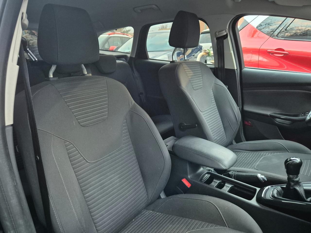 Ford Focus 1.6 120 CV GPL Titanium