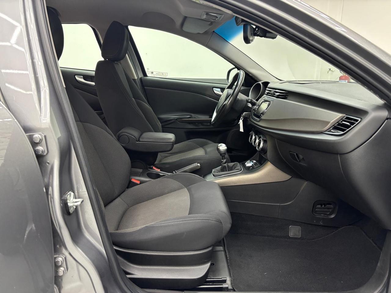 Alfa Romeo Giulietta 1.6 JTDm-2 120 CV Exclusive