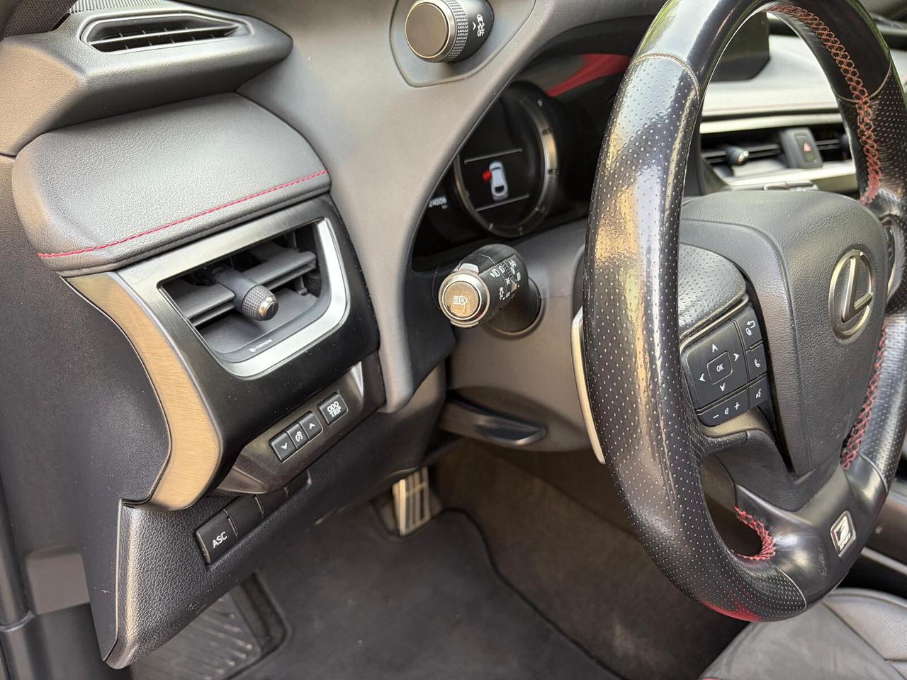 Lexus UX 2.0 Hybrid 152cv Tetto F Sport