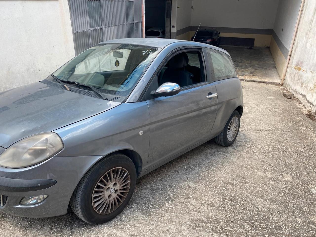 Lancia Ypsilon 1.3cc diesel (PRIVATO)-2005
