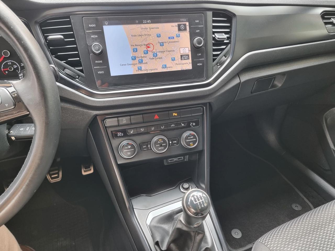 24 MESI GARANZIA Volkswagen T-Roc 1.0 TSI 115 CV Style BlueMotion Technology NESSUN OBBLIGO DI FINANZIAMENTO