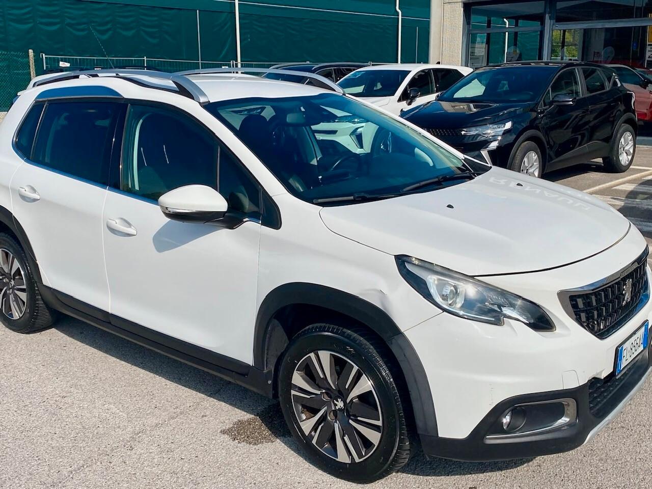 Peugeot 2008 1.2 PureTech 82 cv - 2017