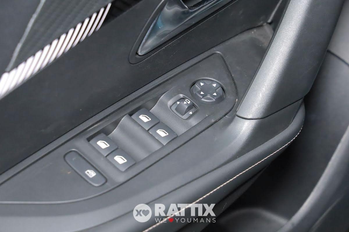 Peugeot 2008 1.2 Puretech 100CV Allure