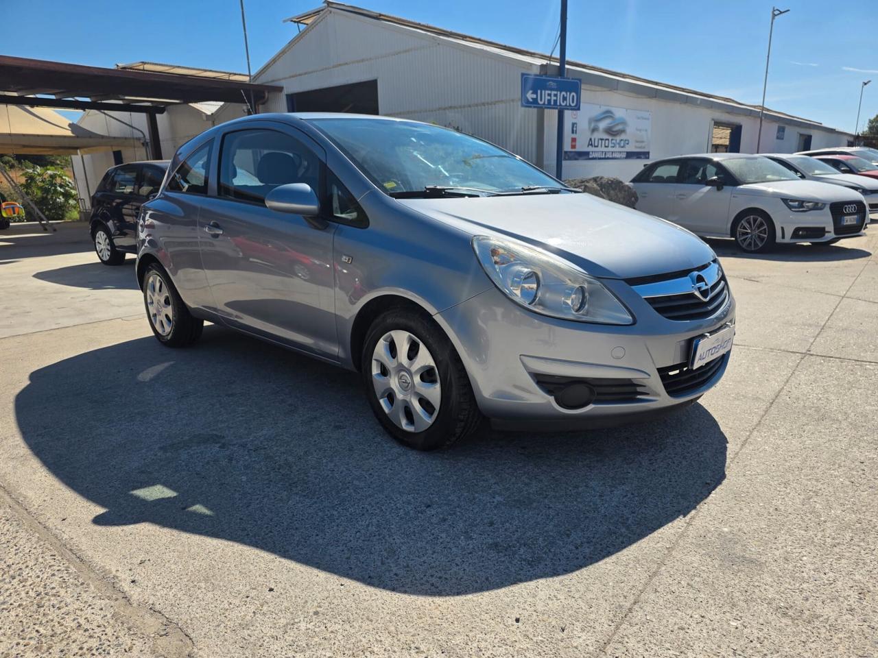 Opel Corsa 1.2 3 porte Club