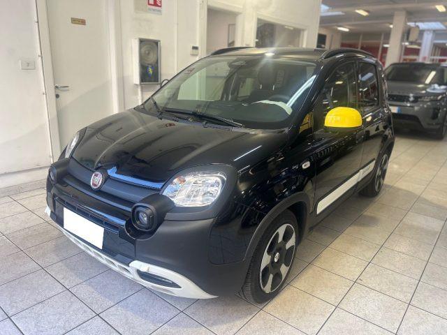 FIAT Panda 1.0 FireFly S&S Hybrid Pandina CROSS