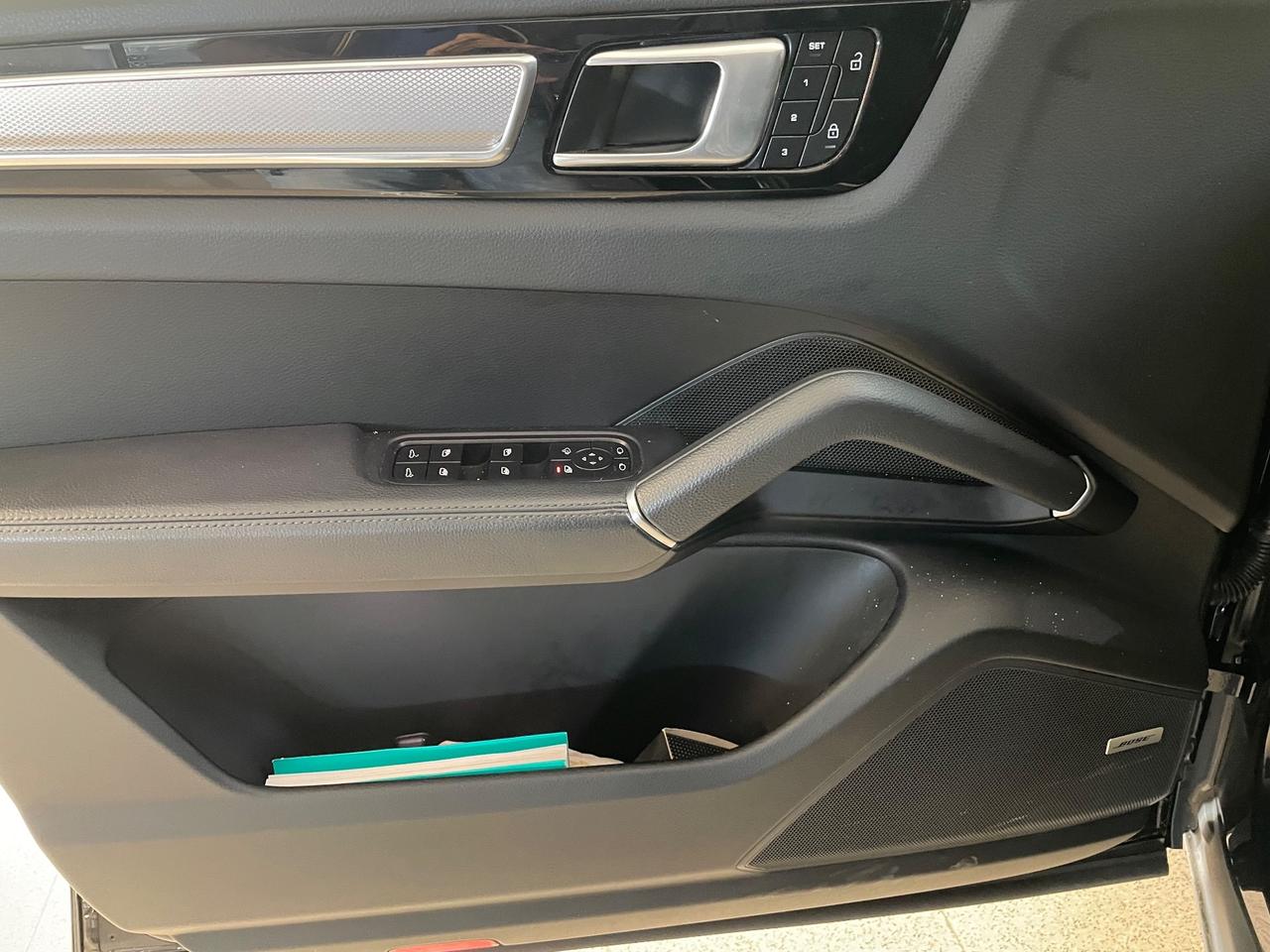 Porsche Cayenne 3.0 V6 Platinum Edition
