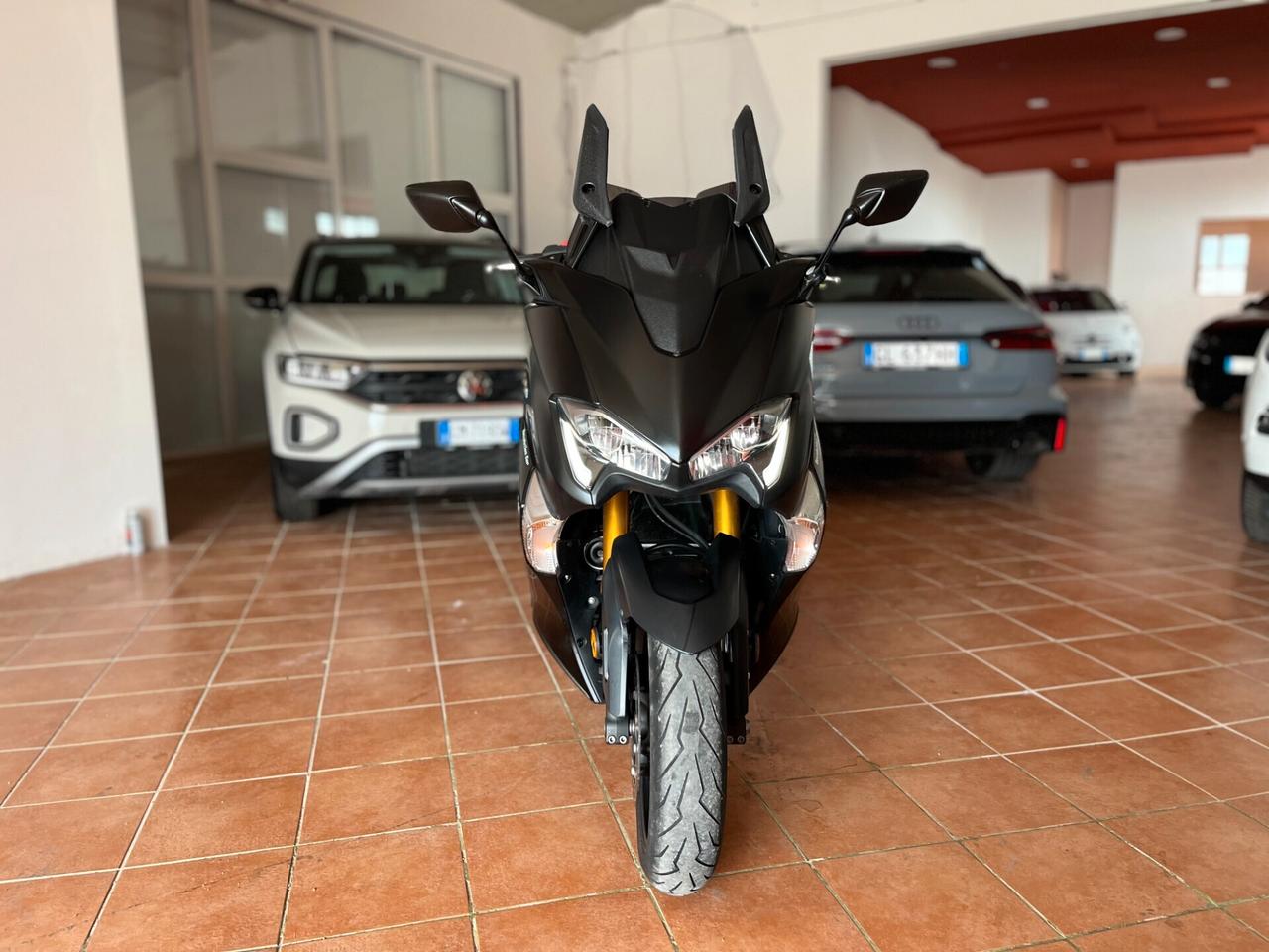 Yamaha T Max 530 DX