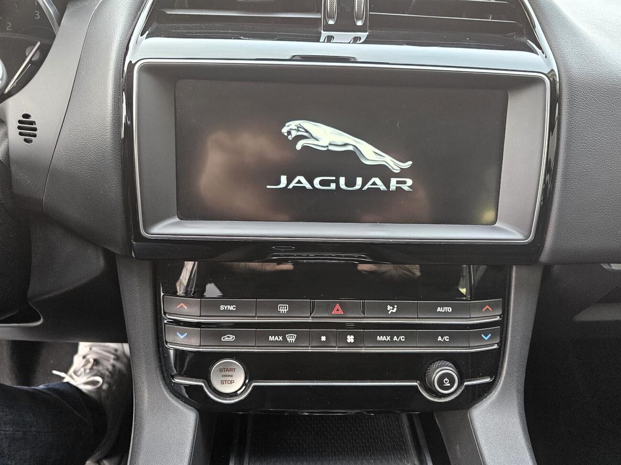 Jaguar F-Pace 2.0 D 180 CV AWD aut. Pure