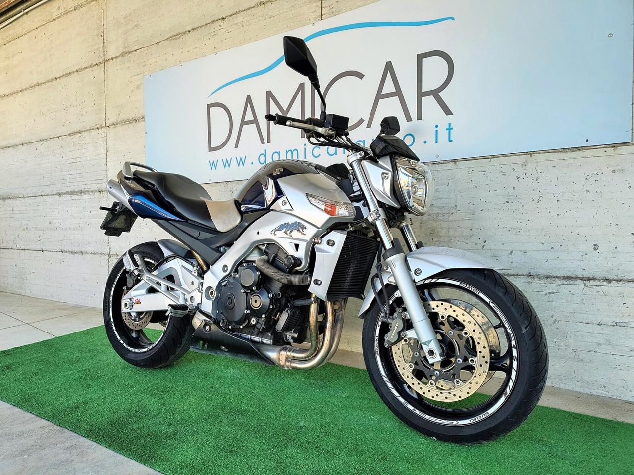 Suzuki GSR 600