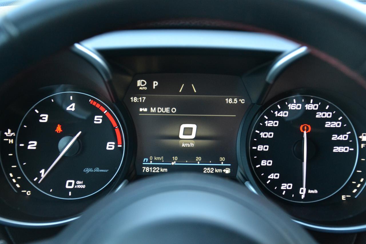 Alfa Romeo Giulia 2.2 160CV AT8 ROSSO EDIZIONE *PAD.F1-NAV-LED-TELEC