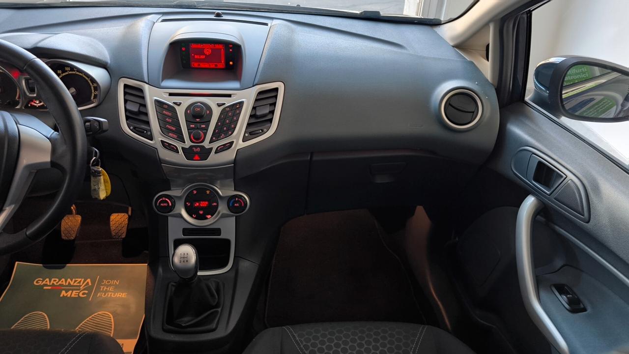 Ford Fiesta 1.4 5 porte Bz.- GPL Titanium