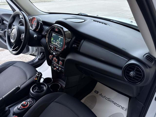 MINI Cooper D 1.5 Cooper D Business 5 porte CARPLAY