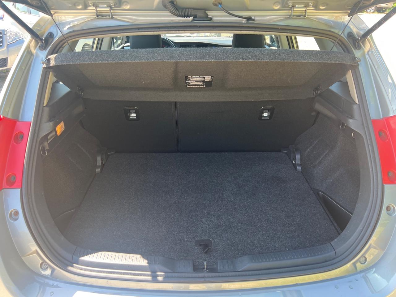 Toyota Auris 1.3 Active KM ORIGINALI PERMUTE RATE GARANZIA