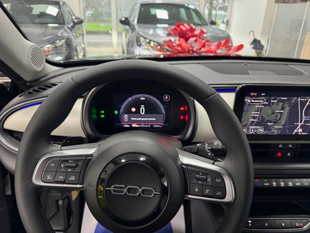 FIAT 600 Hybrid 136 CV DCT MHEV La Prima