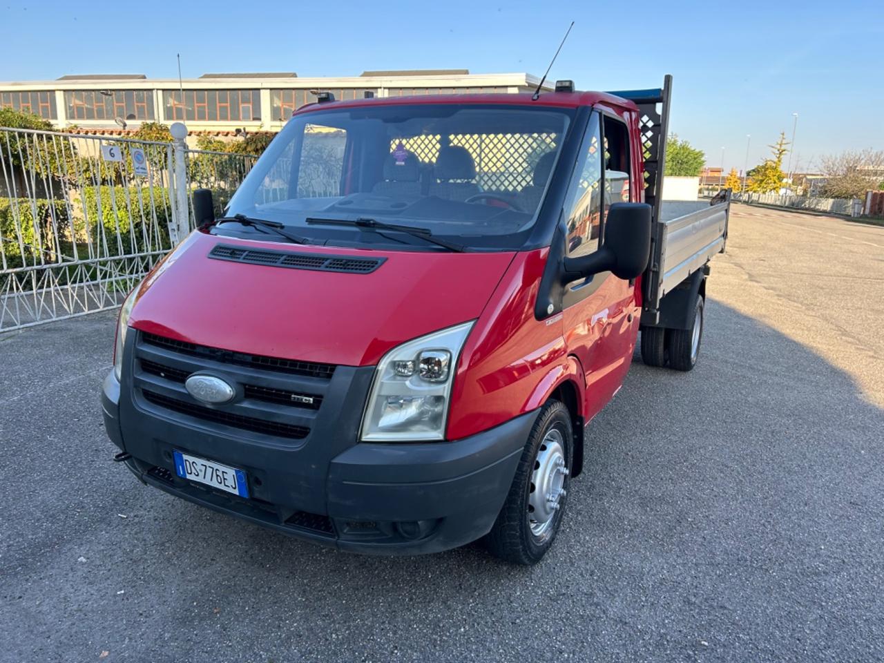 Ford Transit 3 laterali