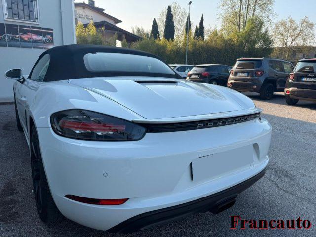 PORSCHE 718 Spyder 2.0 pdk