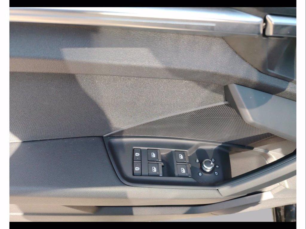 AUDI A3 sedan 35 1.5 tfsi business advanced del 2025