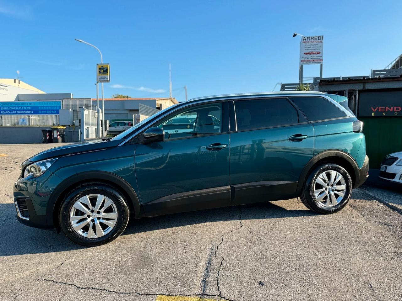 Peugeot 5008 1.5 Diesel 130cv EAT8 Active garanzia 12 mesi possibilita di finanziamento in sede