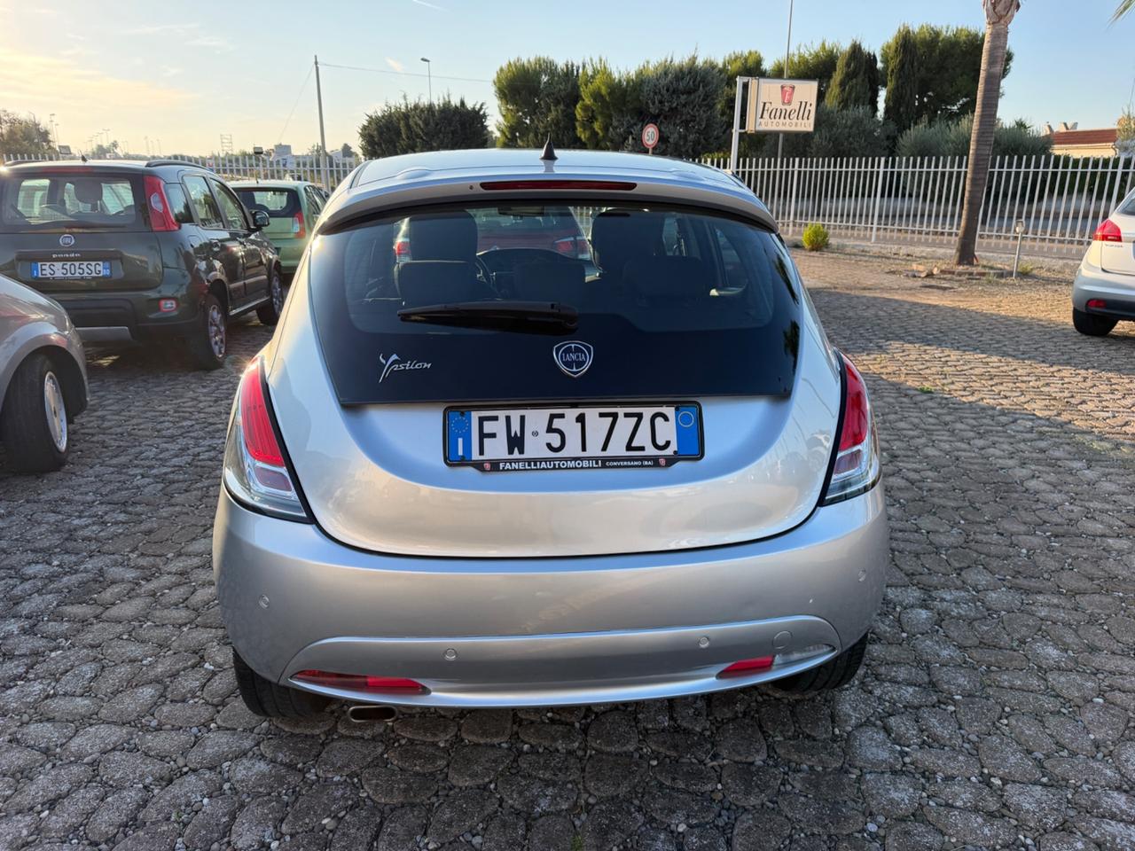 Lancia Ypsilon 1.2 69 CV 5 porte S&S Platinum GPL