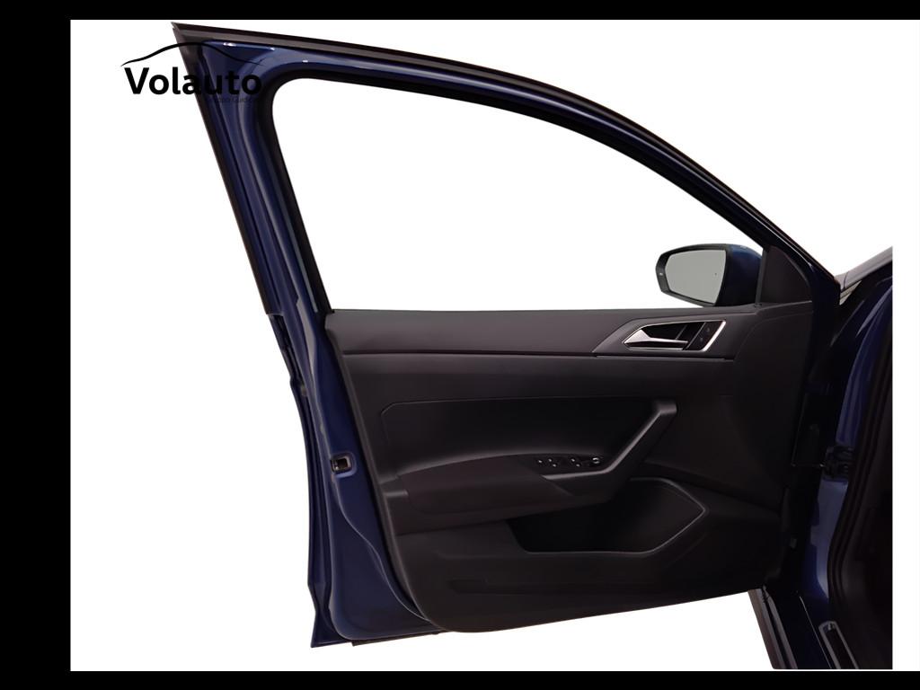 VOLKSWAGEN Polo VI 2022 - Polo 1.0 tsi R-Line 95cv
