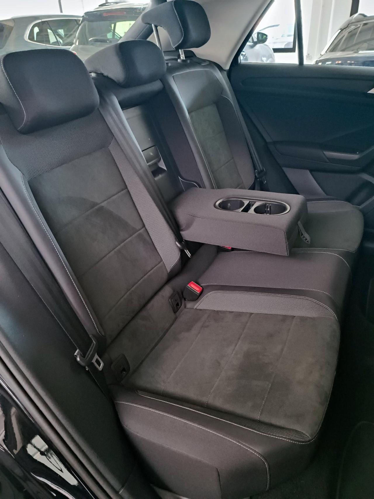 Volkswagen T-Roc 1.0 tsi STYLE 110cv UFFICIALE VOLKSWAGEN