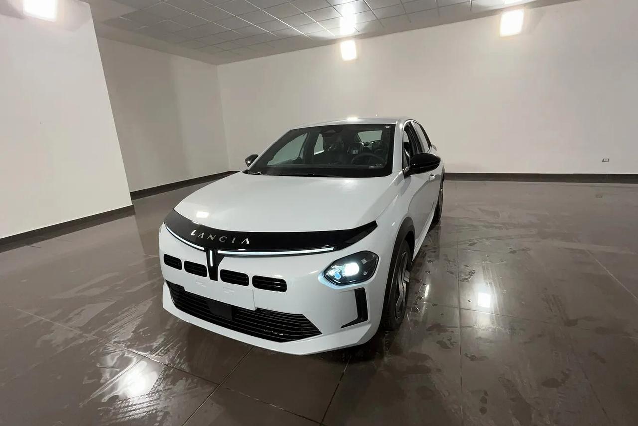 Lancia Ypsilon Hybrid e-DCT KM 0