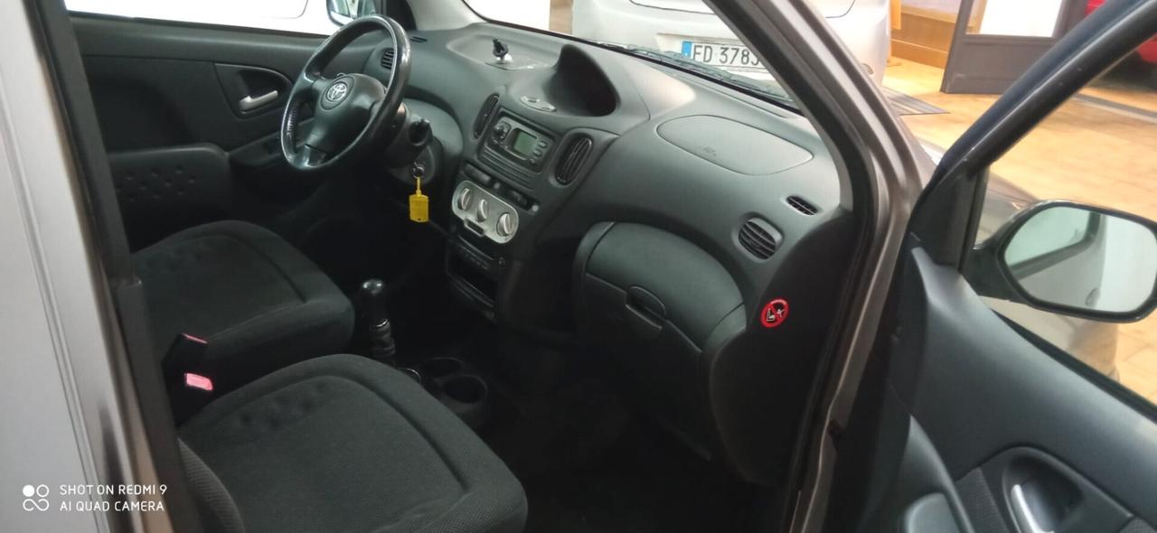 TOYOTA YARIS VERSO 1.4 DIESEL 5 PORTE