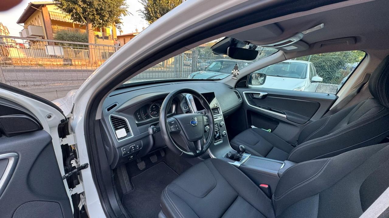 Volvo XC 60 XC60 D4 R-design Kinetic