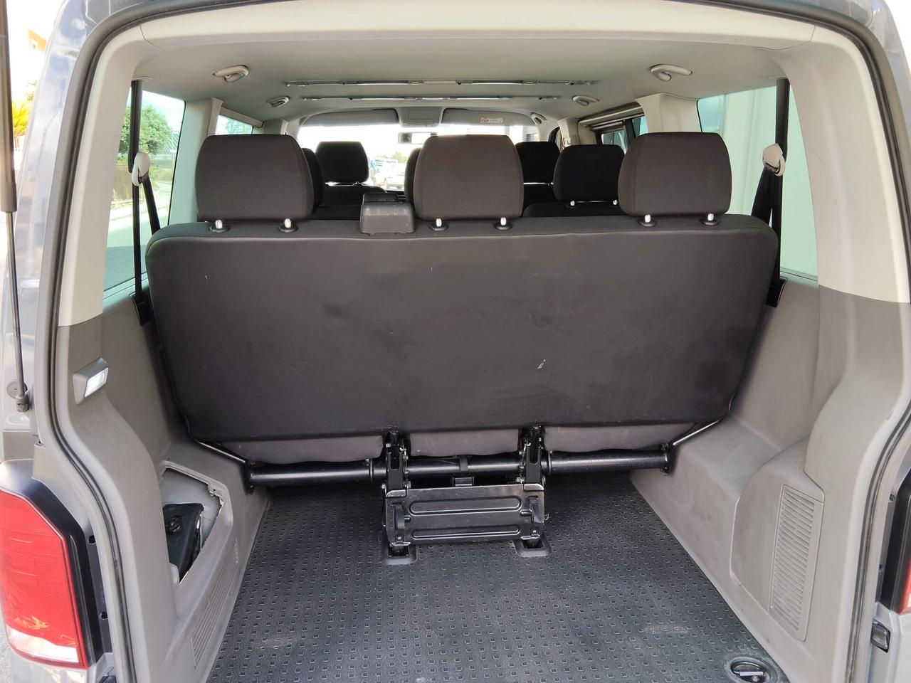Volkswagen Caravelle 2.0 TDI 110 cv Trendline 9 posti