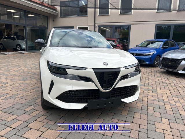 ALFA ROMEO Junior 1.2 145 CV Hybrid eDCT6 Speciale KM 0