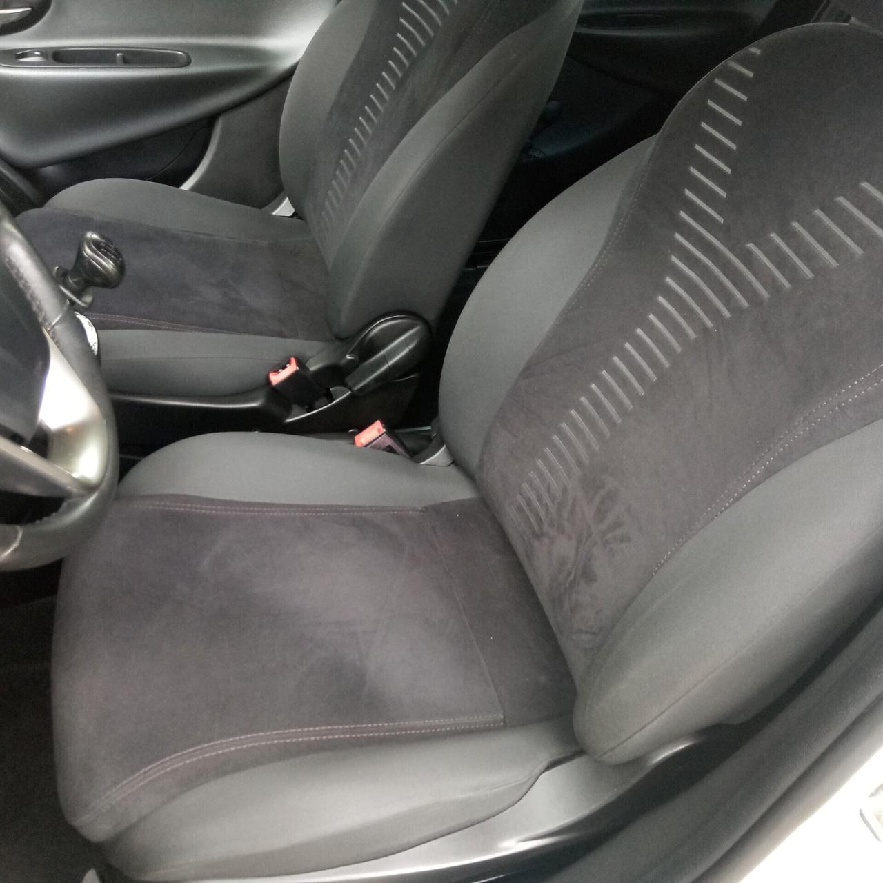 Lancia Ypsilon 1.2 69 CV 5 porte S&S Platinum