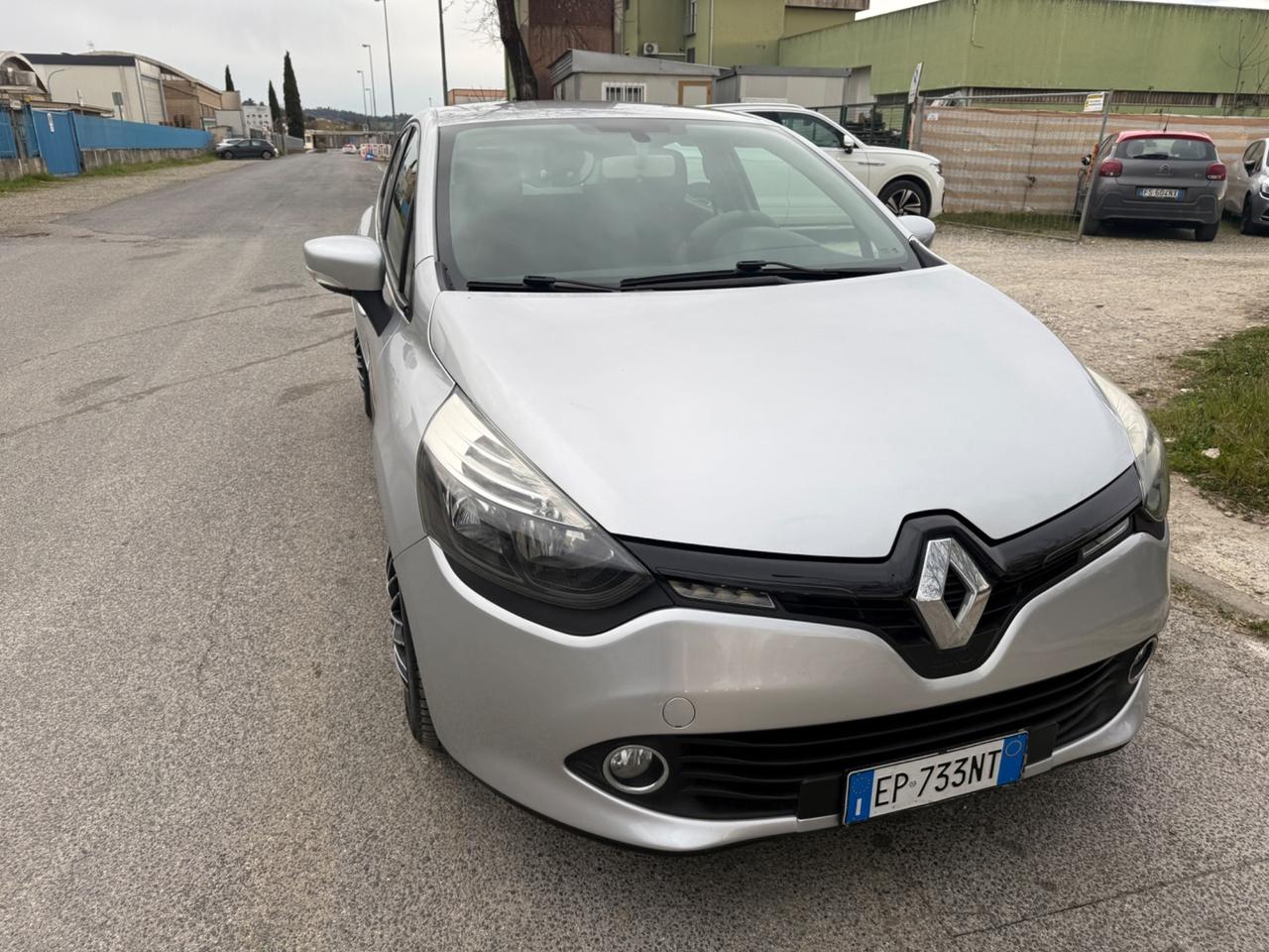 Renault Clio 1.2 75CV 5 porte Wave
