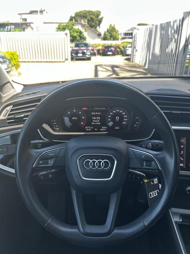 AUDI Q3 35 TDI S tronic Business