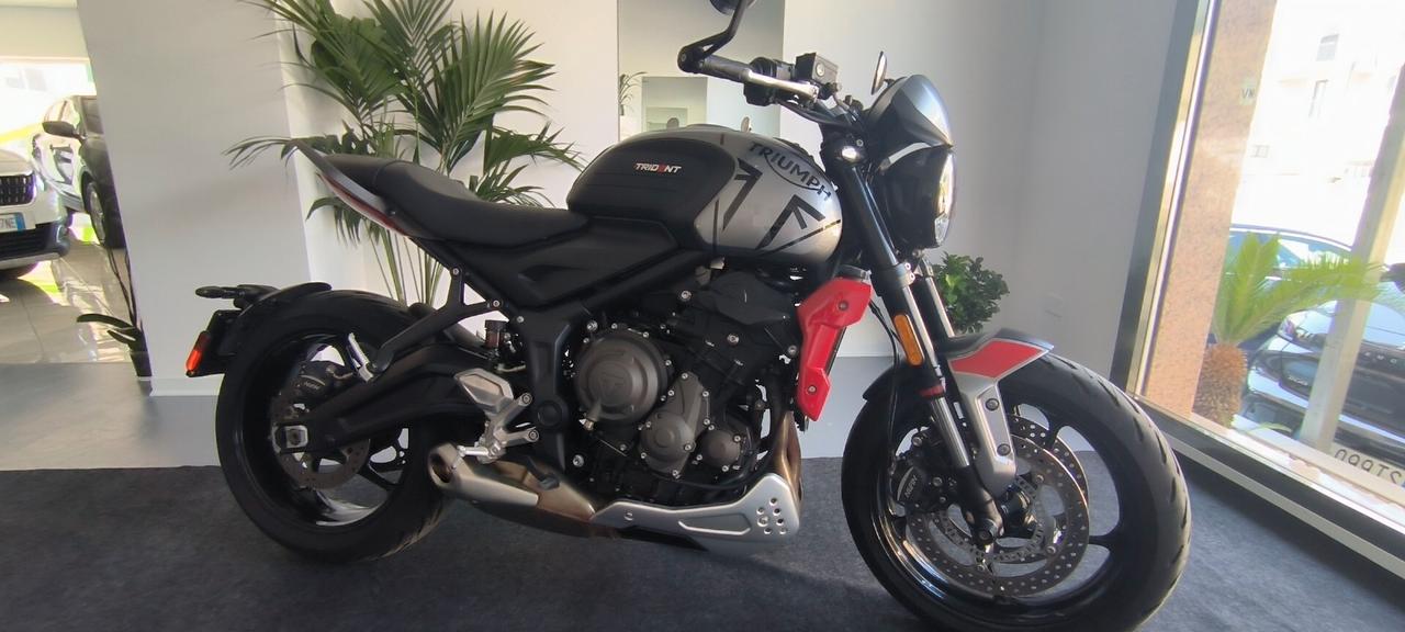 Triumph Trident 660