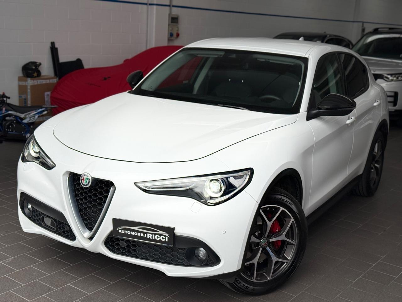 Alfa Romeo Stelvio 2.2 Turbodiesel 210 CV AT8 Q4 Executive