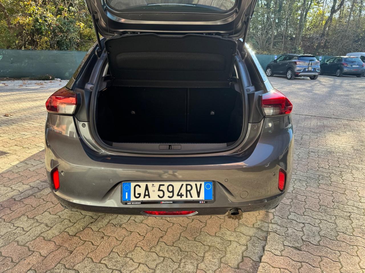 Opel Corsa 1.2 Elegance *NEOPATENTATI*