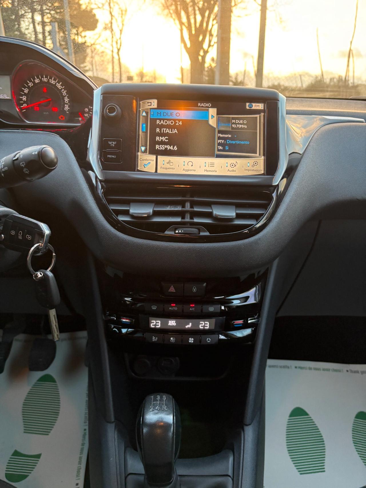 Peugeot 208 1.4 HDi 68 CV 5 porte Allure