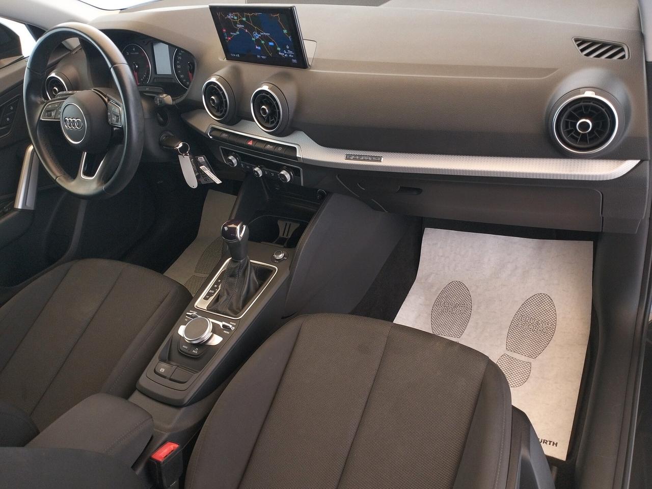 Audi Q2 35 TDI quattro S tronic Business