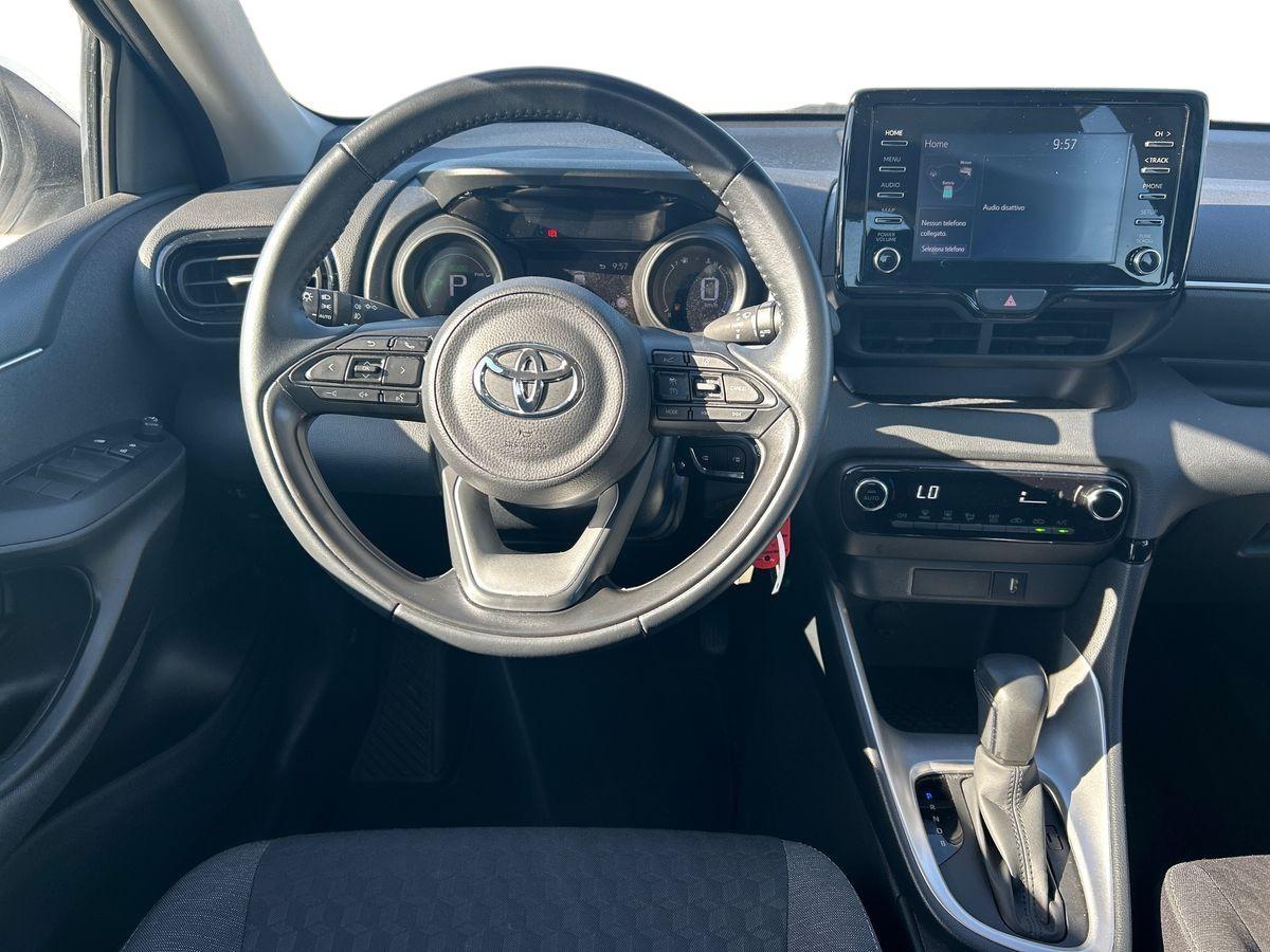 TOYOTA Yaris 4ª serie - Yaris 1.5 Hybrid 5 porte Trend