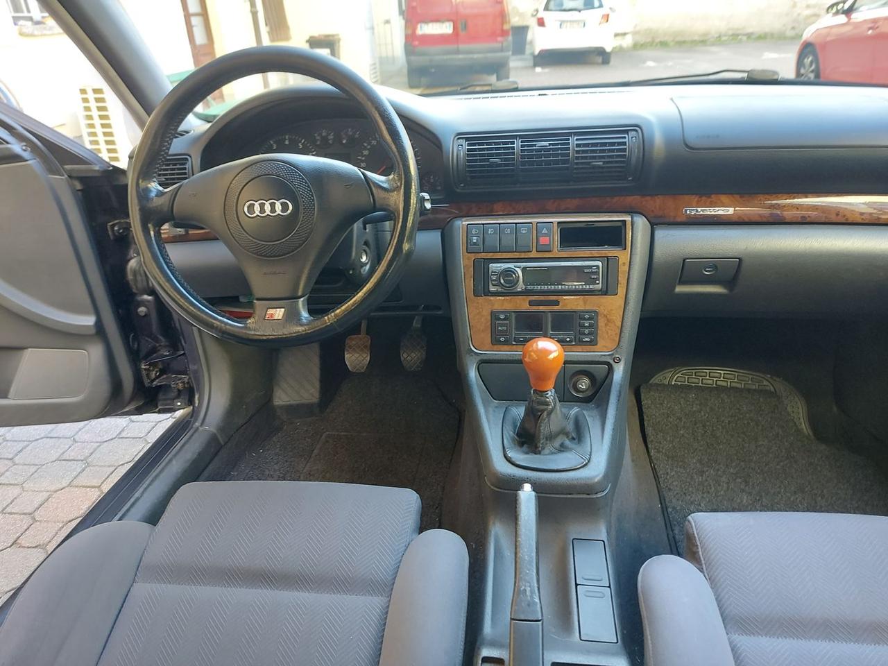 Audi A4 1.8 Turbo Quattro 180 cv gpl avant