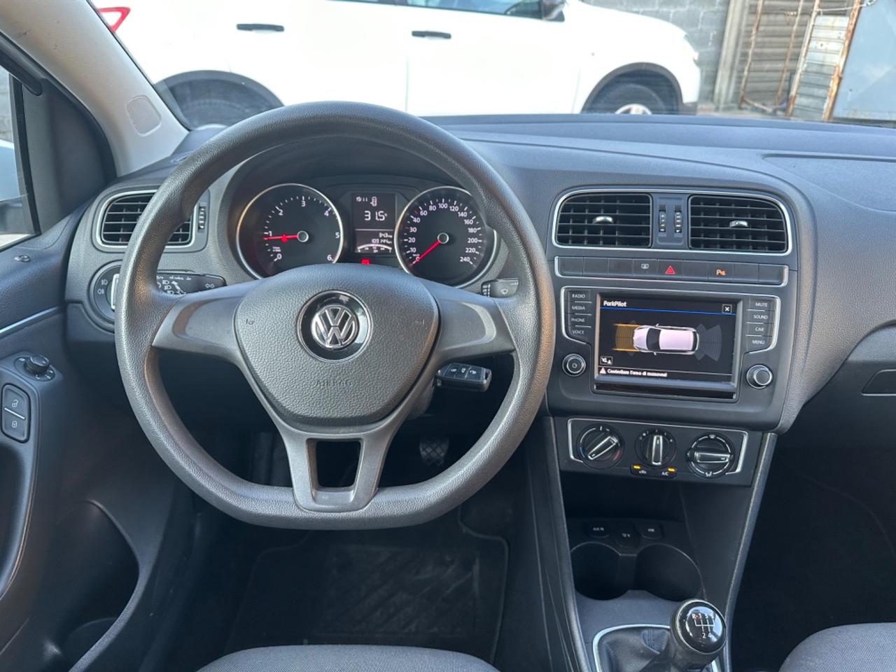 Volkswagen Polo 1.4 TDI 75cv Comfortline 2017