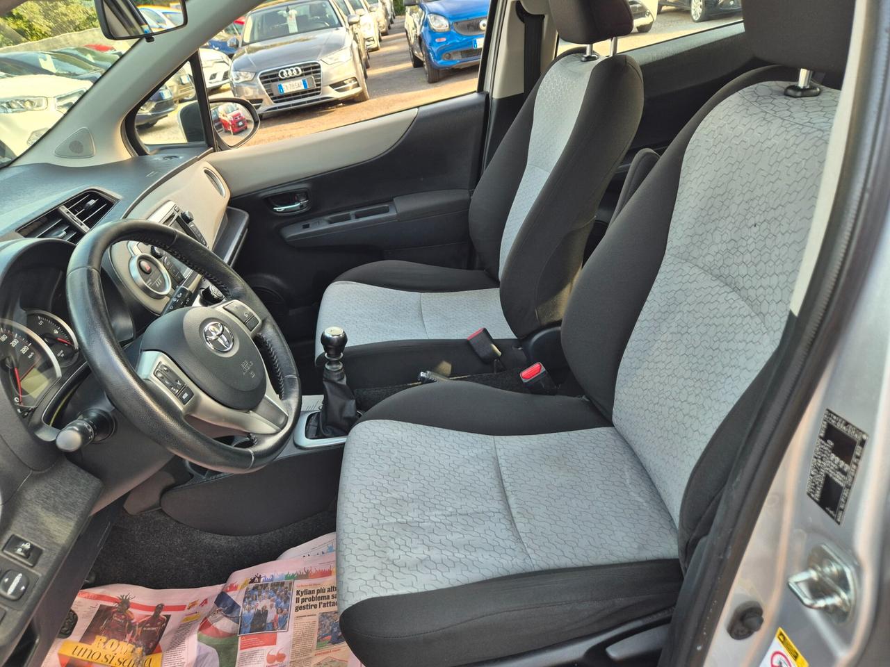 Toyota Yaris 1.4 D-4D 5 porte Lounge
