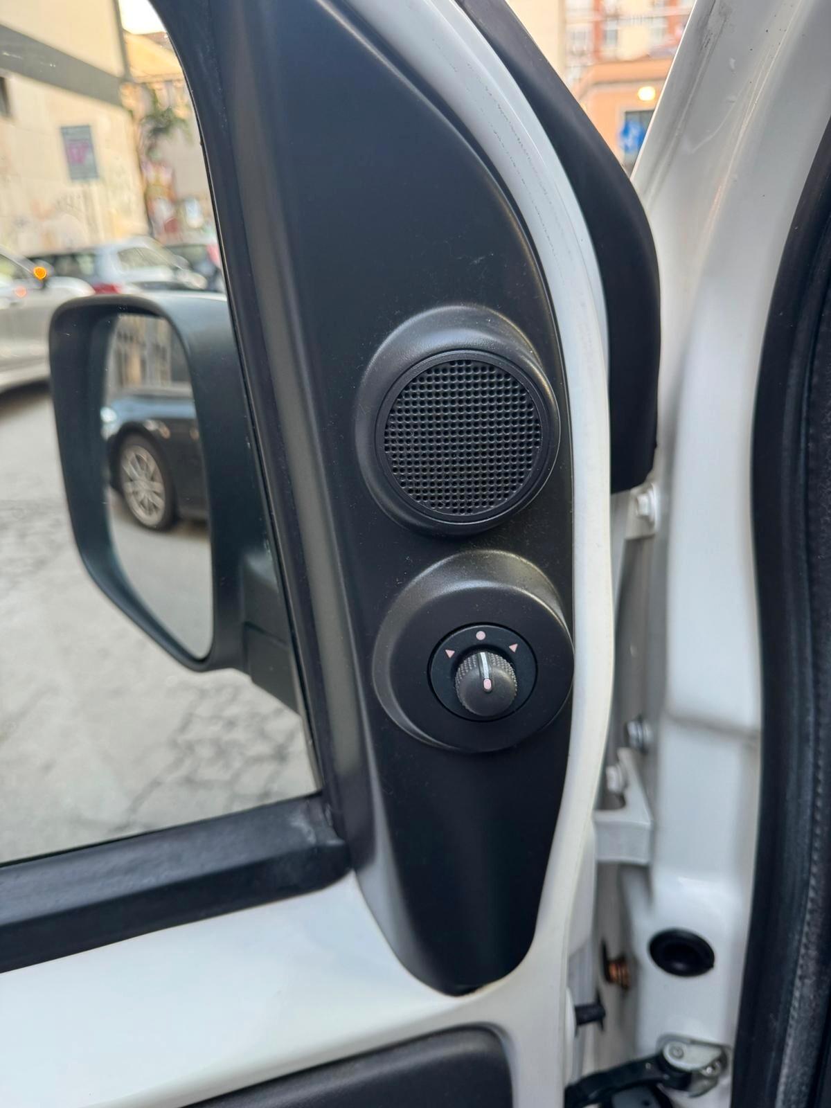 Peugeot Bipper Tepee 1.4 HDi 70CV Outdoor