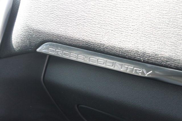 VOLVO V40 Cross Country D2 Business FULL-LED