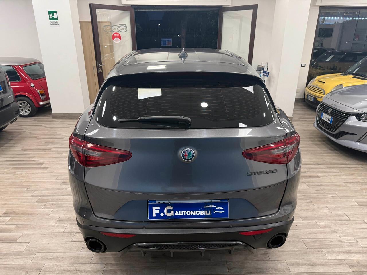 Alfa Romeo Stelvio 2.2 Turbodiesel 180 CV AT8 RWD Executive
