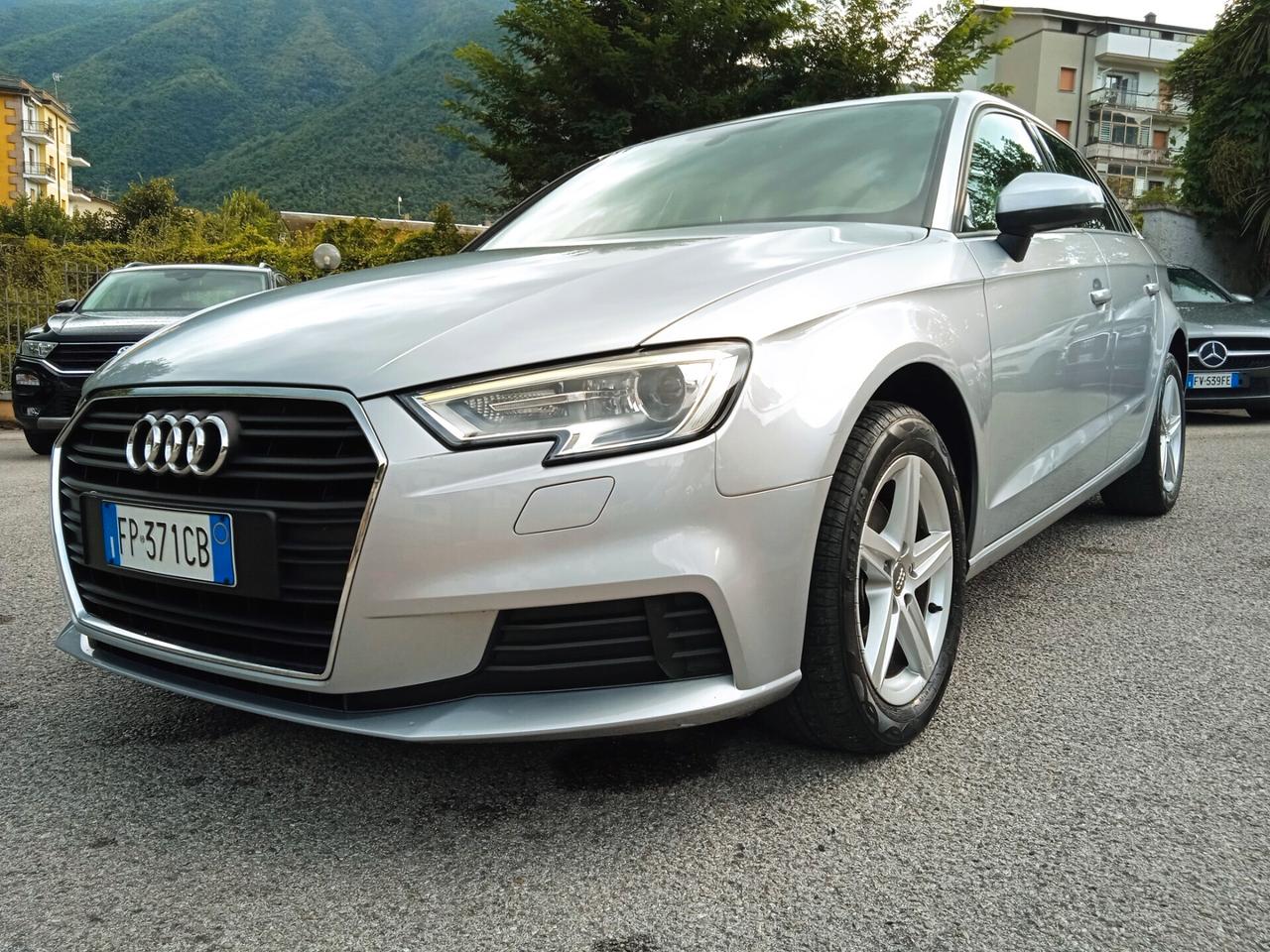 Audi A3 SPB 1.6 TDI 116 CV Design