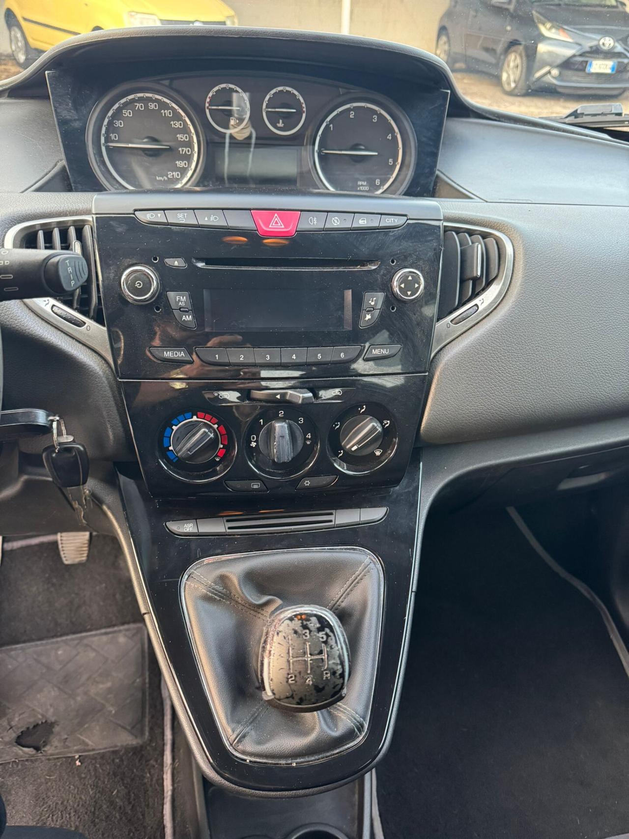Lancia Ypsilon 1.3 MJT 16V 95 CV 5 porte S&S Platinum