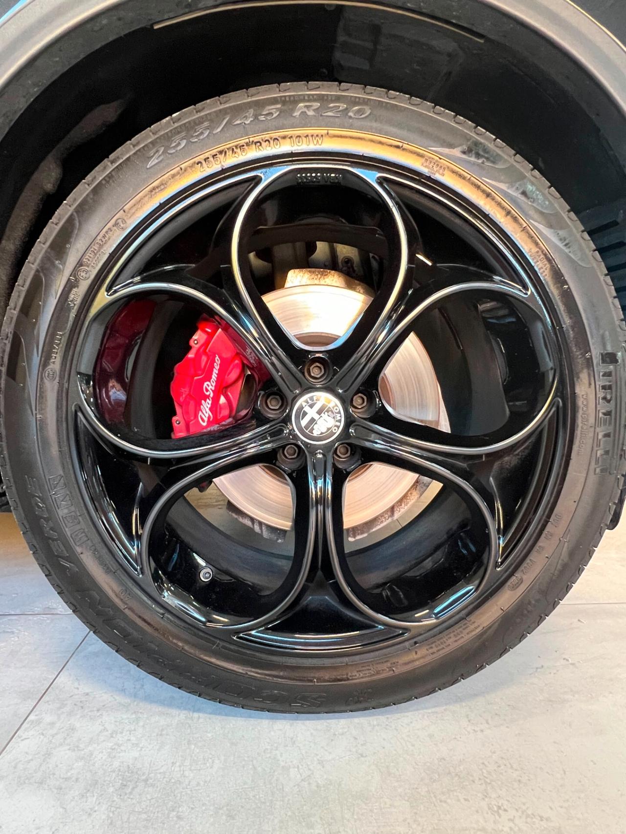 Alfa Romeo Stelvio 2.2 Turbodiesel 210 CV AT8 Q4 Executive