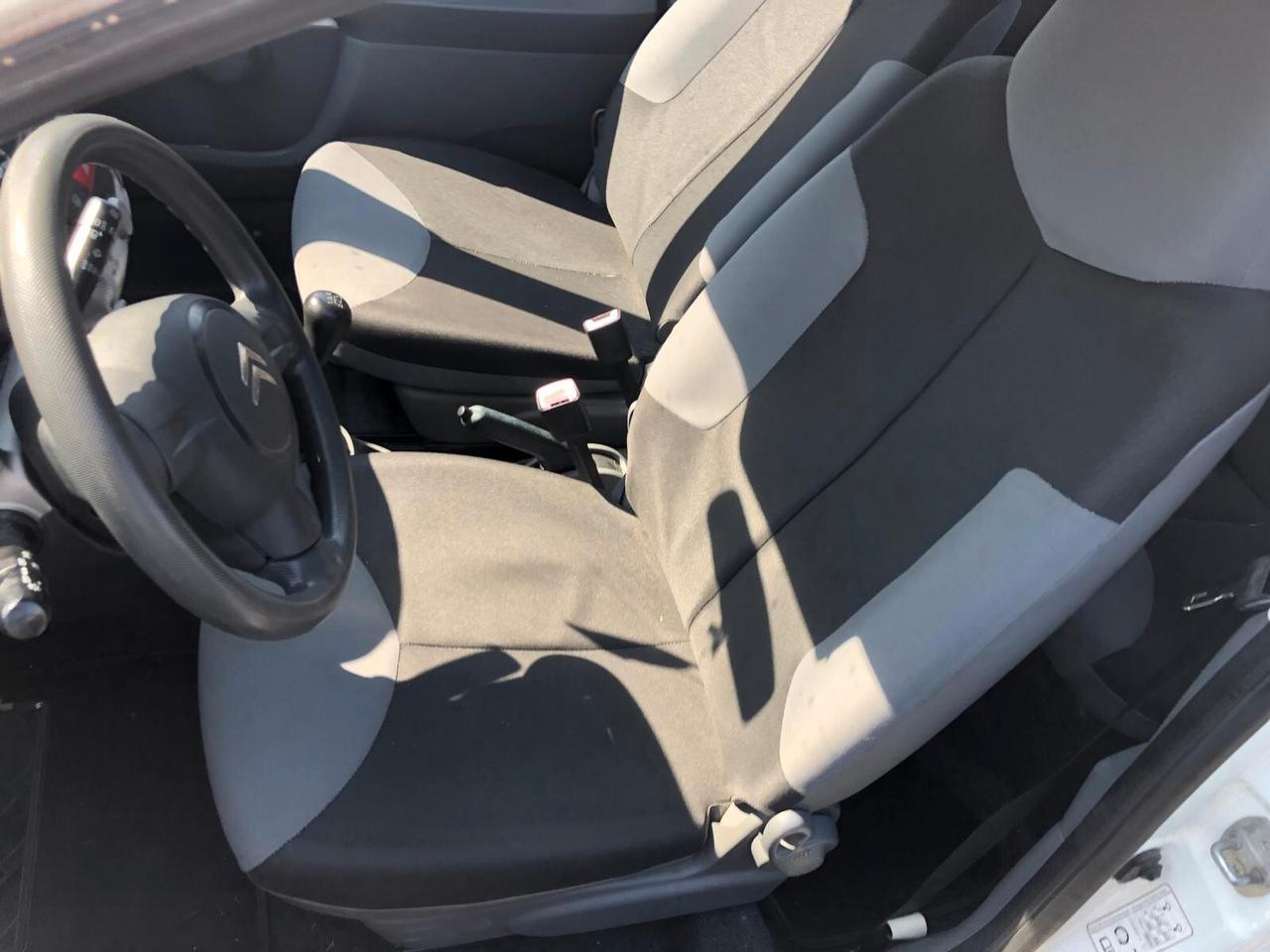 Citroen C1 1.0 3 porte CON SOLO 37.000 KMREALI!!! GARANZIA EUROPEA DI 12 MESI RINNOVABILE FINO A 36 MESI!!!