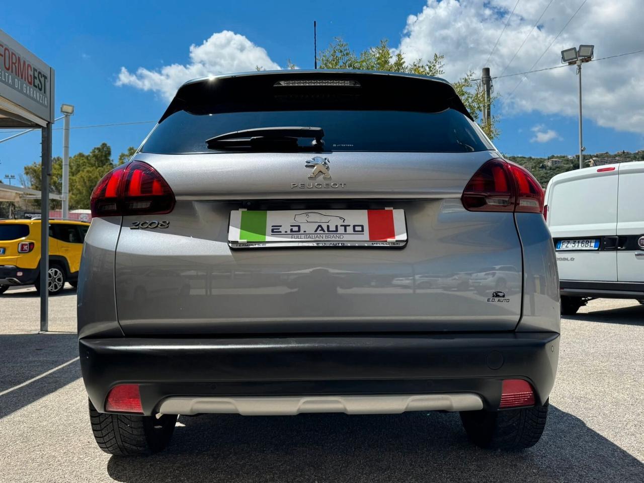 PEUGEOT 2008 EAT6 1.6DIESEL 120CV FULL OPTIONAL PARI AL NUOVO